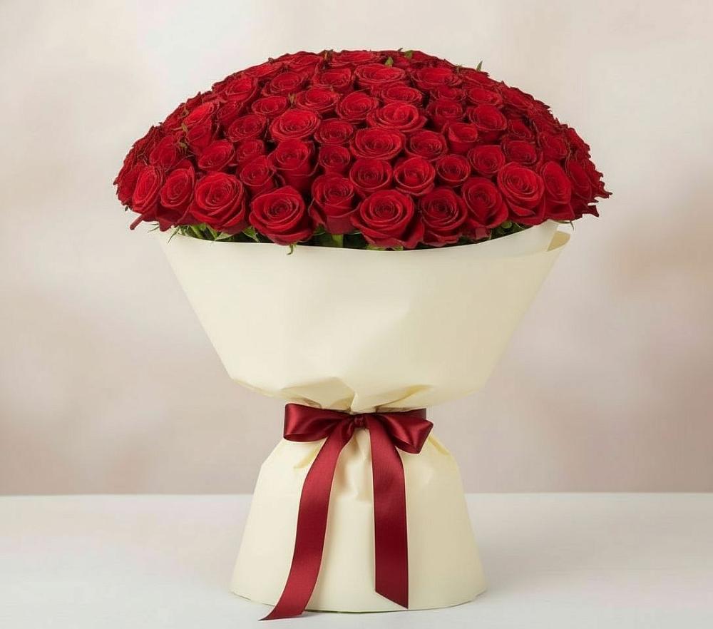 Букет 101 Красная роза Милано в Красном