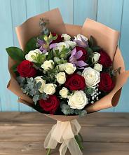 Букет цветов из:  Розы и Альстромерии #REPLACE_PRED# Красном