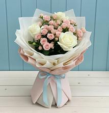 Букет цветов из:  Розы в Красном