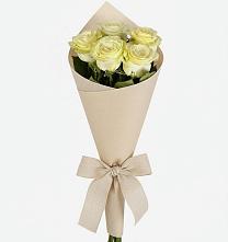 Букет цветов из:  Розы в Красном