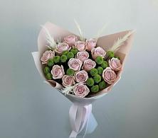 Букет цветов из:  Розы и Хризантемы в Красном