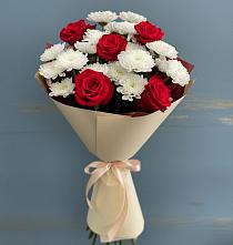 Букет цветов из:  Розы и Хризантемы в Красном