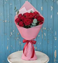 Букет цветов из:  Розы в Красном