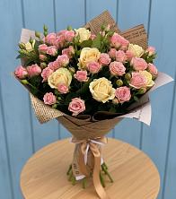 Букет цветов из:  Розы в Красном