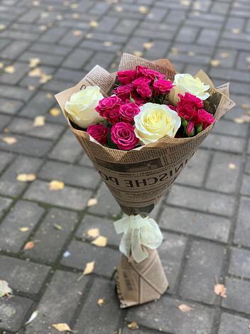 Букет цветов из: Розы в Красном