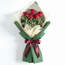 Букет цветов из:  Розы в Красном