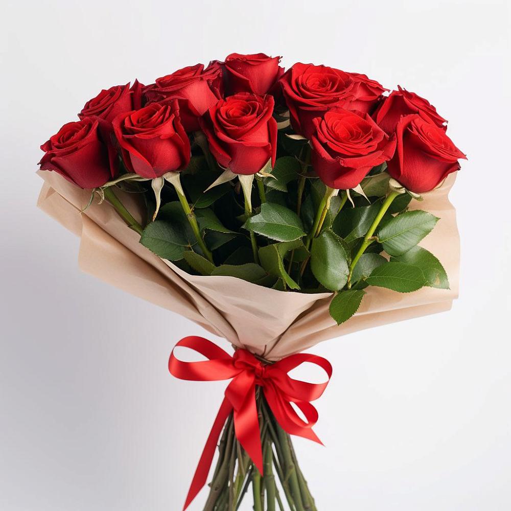 Букет 11 Красных роз Эдлесс Лав в Красном