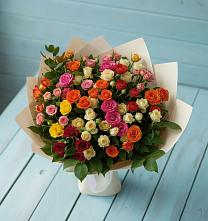 Букет Микс из разноцветных кустовых роз #REPLACE_PRED# Красном